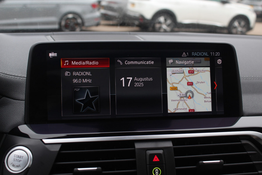 BMW X4 M40i High Executive / Trekhaak / Panoramadak / Camera / Head-up / Luxe Leder / 21'' / Harman Kardon / Navigatie / Stuur+Stoelverwarming / DAB / Dodehoek / Cruise Control