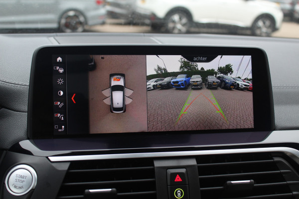 BMW X4 M40i High Executive / Trekhaak / Panoramadak / Camera / Head-up / Luxe Leder / 21'' / Harman Kardon / Navigatie / Stuur+Stoelverwarming / DAB / Dodehoek / Cruise Control
