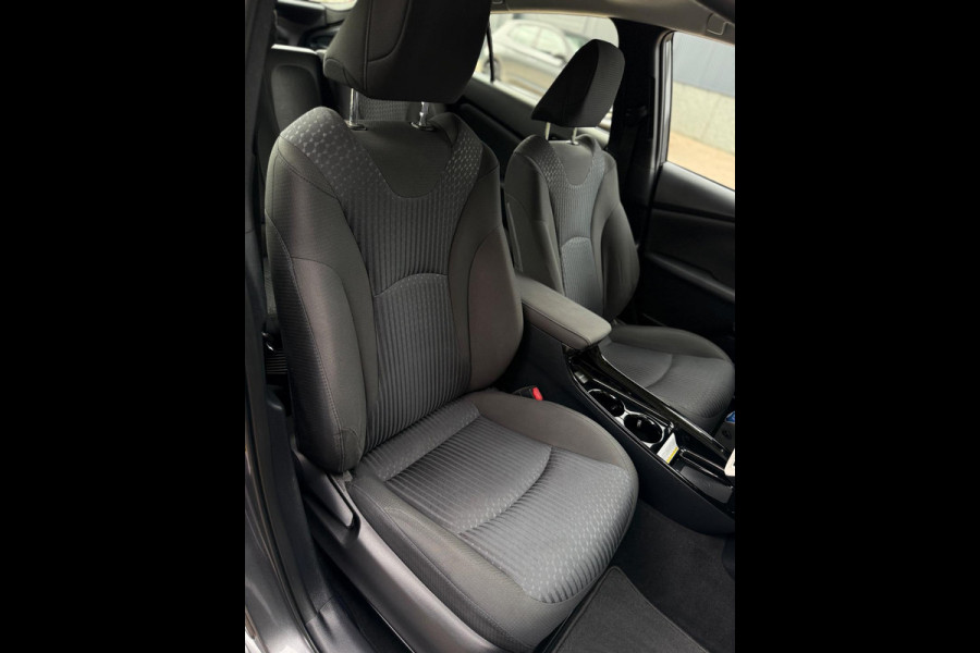 Toyota Prius 1.8 Plug-in Hybrid Camera Navigatie