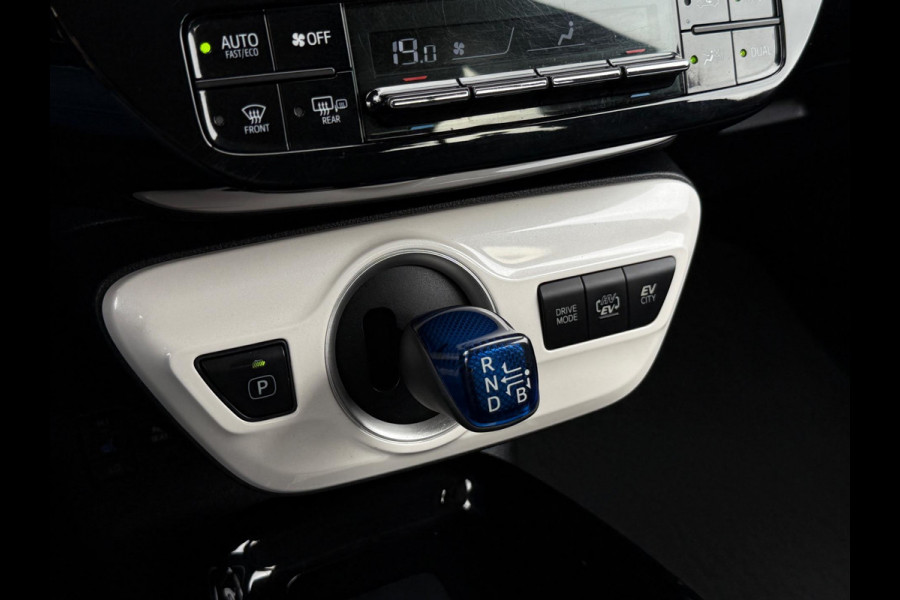Toyota Prius 1.8 Plug-in Hybrid Camera Navigatie