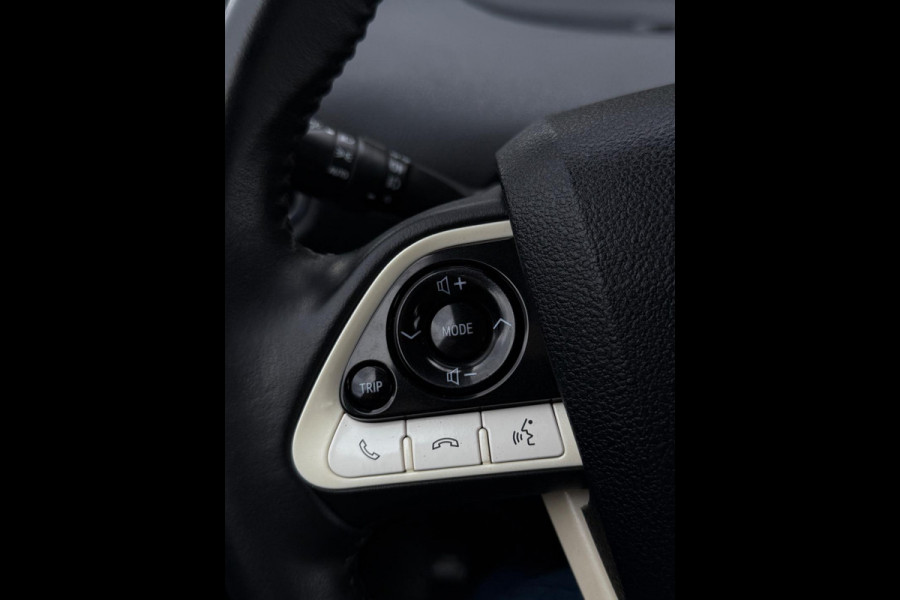Toyota Prius 1.8 Plug-in Hybrid Camera Navigatie
