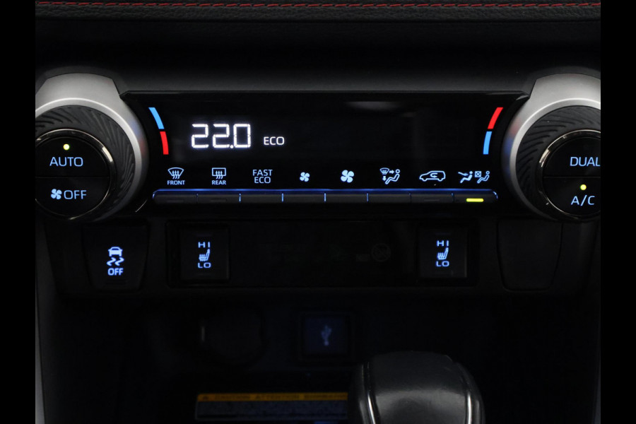 Toyota RAV4 2.5 Plug-in Hybrid AWD Dynamic | 1500KG trekgewicht | Afneembare Trekhaak| Stuur- & Stoelverwarming | Apple Carplay & AndroidAUTO |