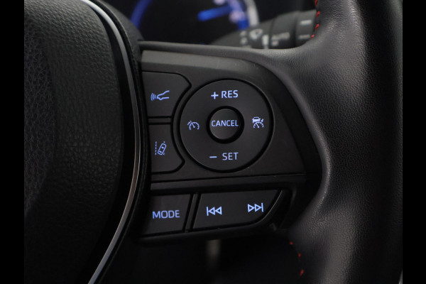 Toyota RAV4 2.5 Plug-in Hybrid AWD Dynamic | 1500KG trekgewicht | Afneembare Trekhaak| Stuur- & Stoelverwarming | Apple Carplay & AndroidAUTO |