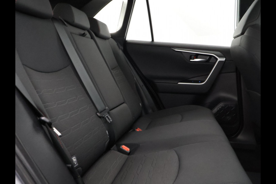 Toyota RAV4 2.5 Plug-in Hybrid AWD Dynamic | 1500KG trekgewicht | Afneembare Trekhaak| Stuur- & Stoelverwarming | Apple Carplay & AndroidAUTO |