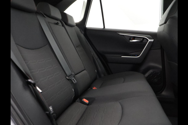 Toyota RAV4 2.5 Plug-in Hybrid AWD Dynamic | 1500KG trekgewicht | Afneembare Trekhaak| Stuur- & Stoelverwarming | Apple Carplay & AndroidAUTO |