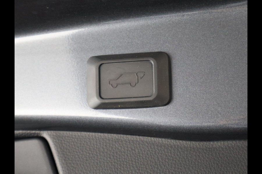 Toyota RAV4 2.5 Plug-in Hybrid AWD Dynamic | 1500KG trekgewicht | Afneembare Trekhaak| Stuur- & Stoelverwarming | Apple Carplay & AndroidAUTO |