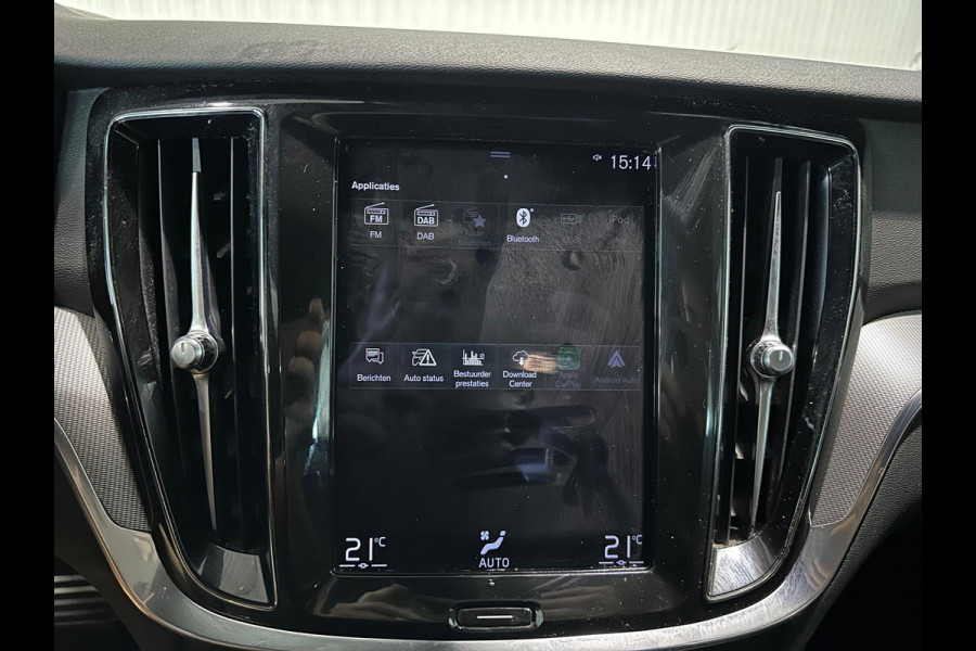 Volvo V60 T6 Aut. Plug-in Hybrid R-Design Leder Parkeercamera 340pk