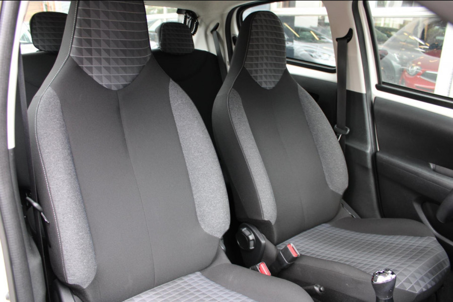 Peugeot 108 1.0 e-VTi Allure Airco Camera Carplay Nap