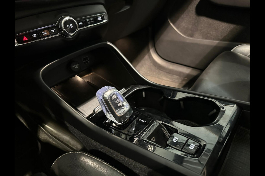 Volvo XC40 T5 Aut. Plug-in Hybrid Inscription Leder Schuifdak 262pk
