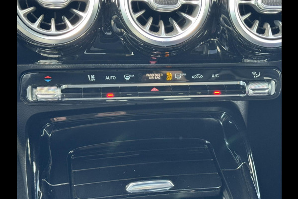 Mercedes-Benz AMG A-klasse AMG 35 4MATIC 306 PK!! Keyless Cruise Led verlichting Achteruitrijcamera Carplay Dynamic select