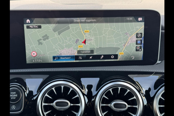 Mercedes-Benz AMG A-klasse AMG 35 4MATIC 306 PK!! Keyless Cruise Led verlichting Achteruitrijcamera Carplay Dynamic select