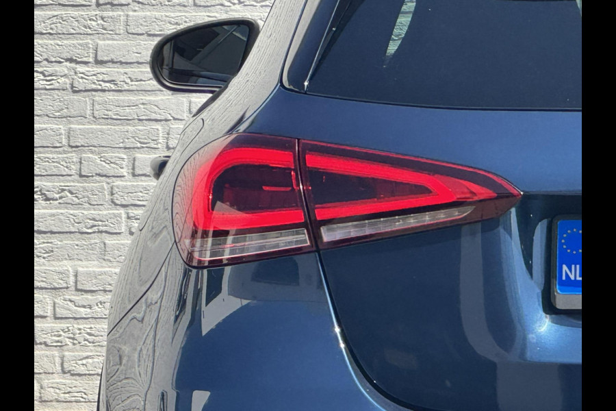 Mercedes-Benz AMG A-klasse AMG 35 4MATIC 306 PK!! Keyless Cruise Led verlichting Achteruitrijcamera Carplay Dynamic select