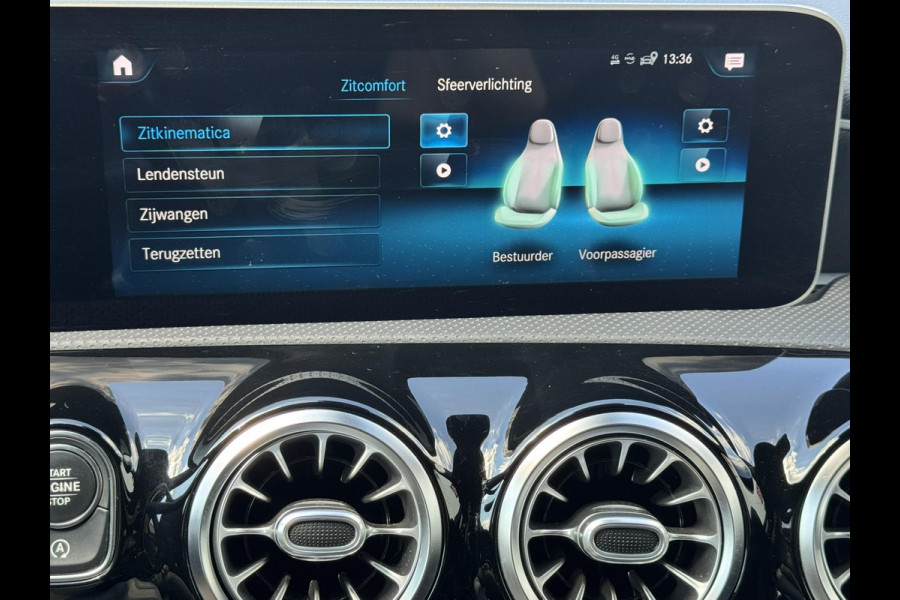 Mercedes-Benz AMG A-klasse AMG 35 4MATIC 306 PK!! Keyless Cruise Led verlichting Achteruitrijcamera Carplay Dynamic select