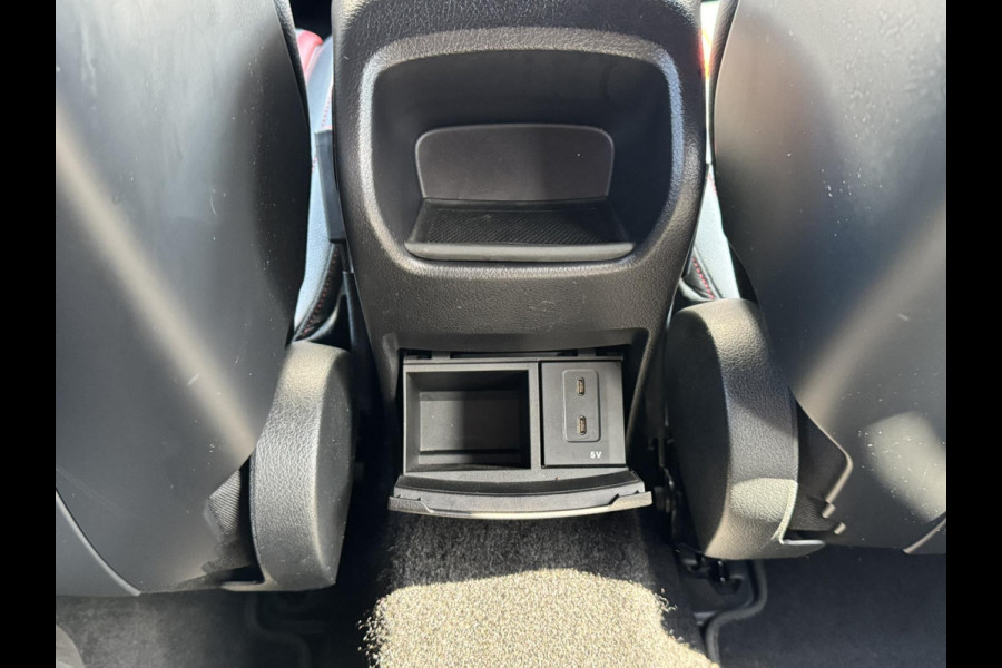 Mercedes-Benz AMG A-klasse AMG 35 4MATIC 306 PK!! Keyless Cruise Led verlichting Achteruitrijcamera Carplay Dynamic select