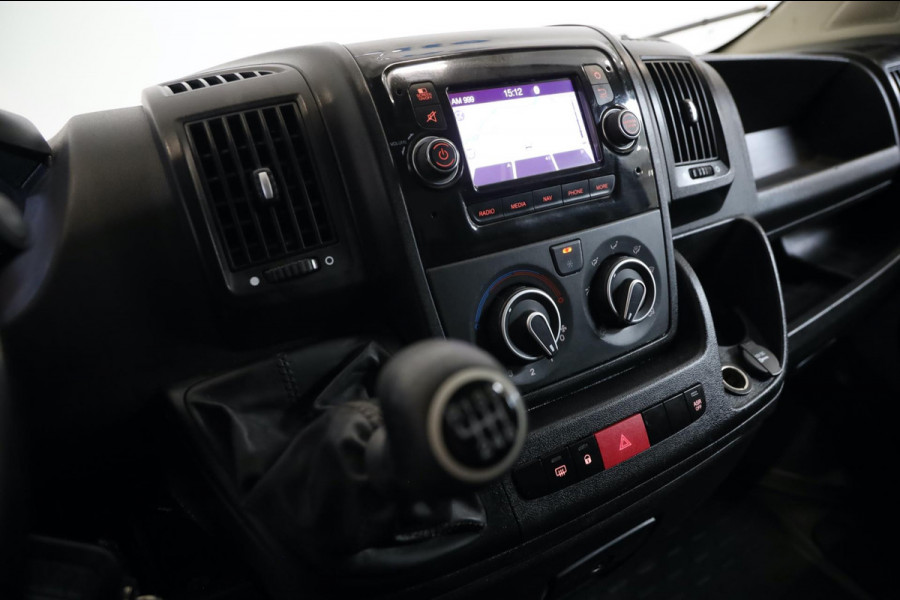 Peugeot Boxer 330 2.2 BlueHDi L2/H2 140PK CAMERA TREKHAAK AIRCO NAVI CRUISE CONTROL LEASE V/A € 144,-p.m. Inruil mogelijk