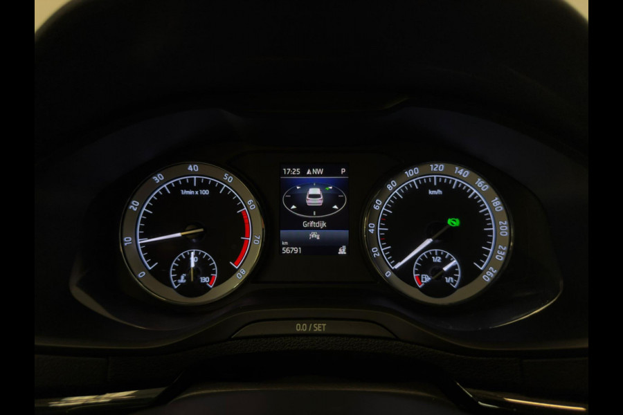 Škoda Karoq 1.5 TSI Sportline / Aut / BTW / CarPlay / NL-auto