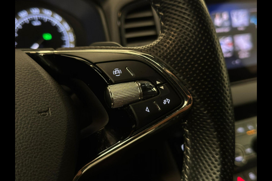 Škoda Karoq 1.5 TSI Sportline / Aut / BTW / CarPlay / NL-auto