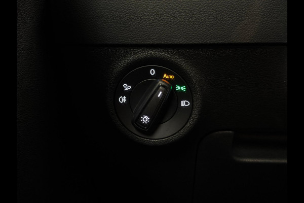 Škoda Karoq 1.5 TSI Sportline / Aut / BTW / CarPlay / NL-auto