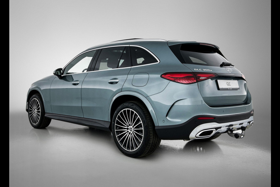 Mercedes-Benz GLC 300e 4MATIC Sport Edition | Premium pakket | Trekhaak | Winter pakket | Digital Light | MBUX Augmented Reality Navigation | Parkeerpakket met 360°-camera |