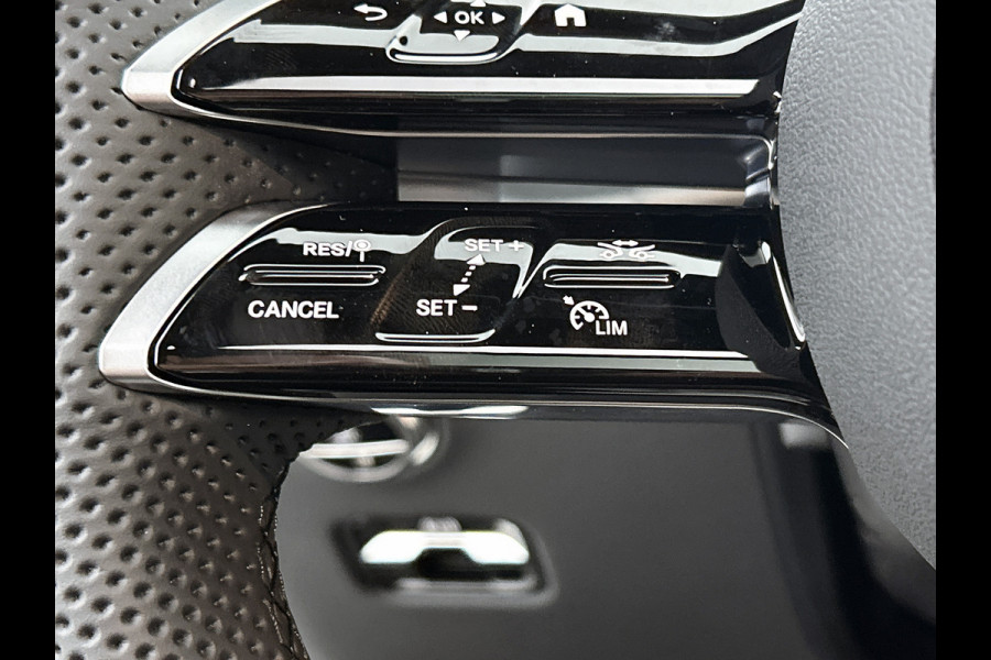 Mercedes-Benz GLC 300e 4MATIC Sport Edition | Premium pakket | Trekhaak | Winter pakket | Digital Light | MBUX Augmented Reality Navigation | Parkeerpakket met 360°-camera |