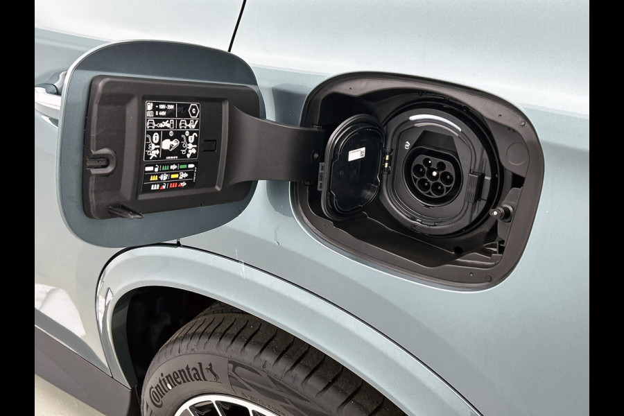 Mercedes-Benz GLC 300e 4MATIC Sport Edition | Premium pakket | Trekhaak | Winter pakket | Digital Light | MBUX Augmented Reality Navigation | Parkeerpakket met 360°-camera |