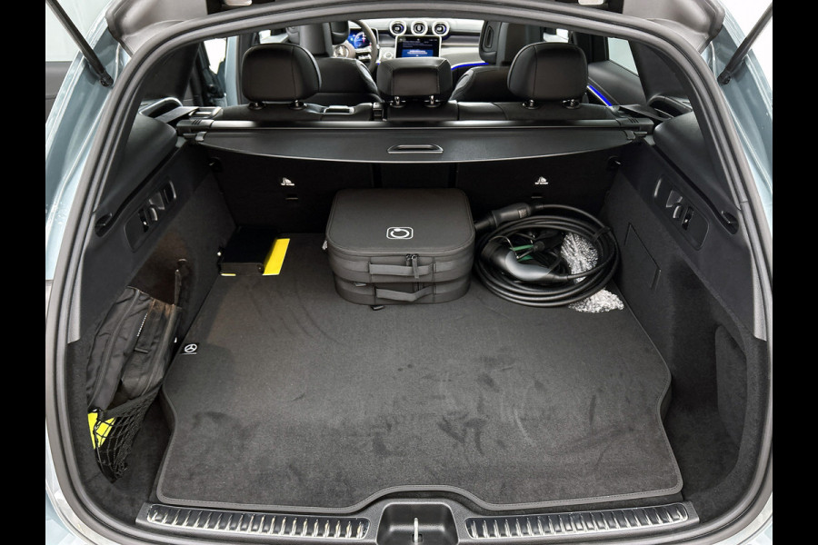 Mercedes-Benz GLC 300e 4MATIC Sport Edition | Premium pakket | Trekhaak | Winter pakket | Digital Light | MBUX Augmented Reality Navigation | Parkeerpakket met 360°-camera |