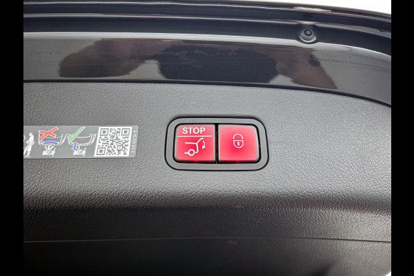 Mercedes-Benz GLC 300e 4MATIC Sport Edition | Trekhaak | Nightpakket | AMG Premium | Parkeerpakket met 360°-camera | Memorypakket | URBAN GUARD voertuigbescherming plus | Winter pakket | KEYLESS GO-comfortpakket | Dodehoekassistent |