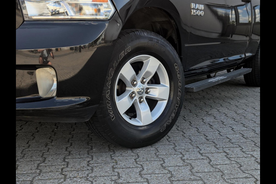 Dodge Ram 1500 3.6 V6 4x4 6'4 QUADCAB AUTOMAAT 3500KG TREKHAAK CRUISE AIRCO
