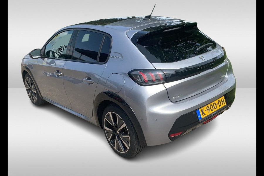 Peugeot 208 1.2 PureTech GT-Line / Panoramadak / Camera / Navigatie / 17'' / Half leder / Dodehoek / Cruise Control