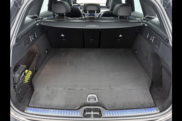 Mercedes-Benz GLC 400e 4MATIC Sport Edition | Trekhaak | Nightpakket | AMG Premium Plus | Rijassistentiepakket Plus | DISTRONIC PLUS | URBAN GUARD voertuigbescherming plus | Winterpakket | EASY PACK achterklep |
