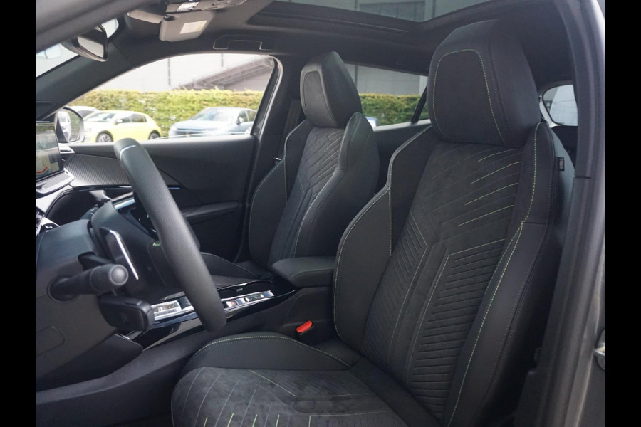 Peugeot 2008 1.2 Hybrid 145 GT