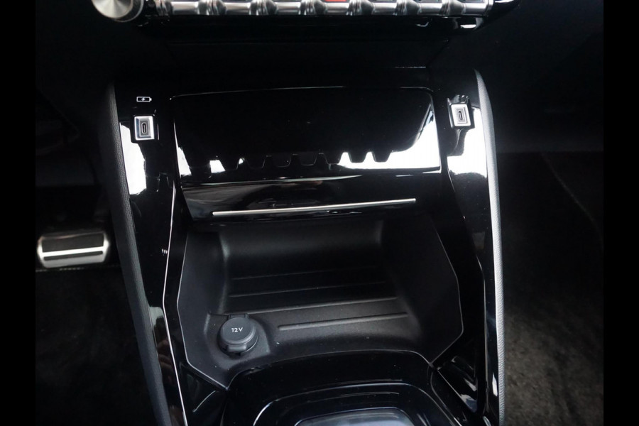 Peugeot 2008 1.2 Hybrid 145 GT