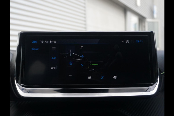 Peugeot 208 1.2 Hybrid 110 e-DCS6 GT