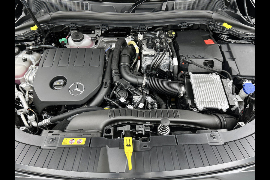 Mercedes-Benz GLA 250 e Business Solution Luxury | Trekhaak | Parkeerpakket met achteruitrijcamera | Keyless-Go comfortpakket | GUARD 360 ° Vehicle protection Plus | EASY PACK achterklep | USB-pakket plus |