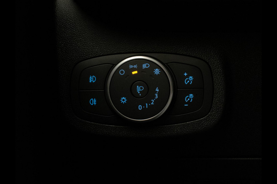 Ford Fiesta 1.1 Trend Sport (APPLECARPLAY,NAVI,LED,CRUISE,PDC,ELEKTRISCH PAKKET,LANE ASSIST,DAB,BLUETOOTH,SPORTSTOELEN,NETTESTAAT)