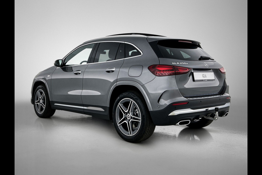 Mercedes-Benz GLA 250 e Business Solution AMG | Trekhaak | Parkeerpakket met achteruitrijcamera | EASY PACK achterklep | Spiegelpakket | Dodehoekassistent | Stoelverwarming voor | KEYLESS GO | Extra USB-poorten |