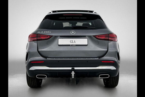 Mercedes-Benz GLA 250 e Business Solution AMG | Trekhaak | Parkeerpakket met achteruitrijcamera | EASY PACK achterklep | Spiegelpakket | Dodehoekassistent | Stoelverwarming voor | KEYLESS GO | Extra USB-poorten |