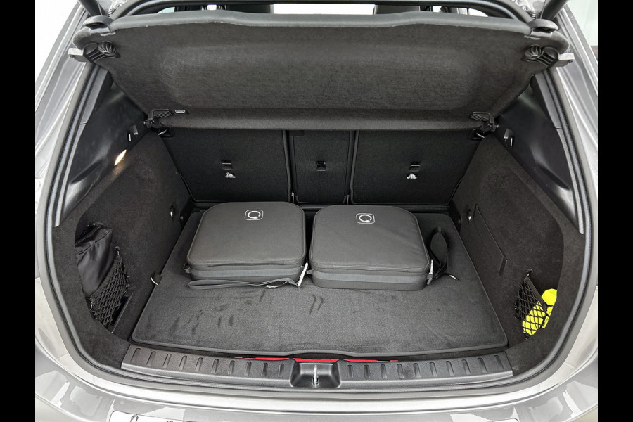 Mercedes-Benz GLA 250 e Business Solution AMG | Trekhaak | Parkeerpakket met achteruitrijcamera | EASY PACK achterklep | Spiegelpakket | Dodehoekassistent | Stoelverwarming voor | KEYLESS GO | Extra USB-poorten |