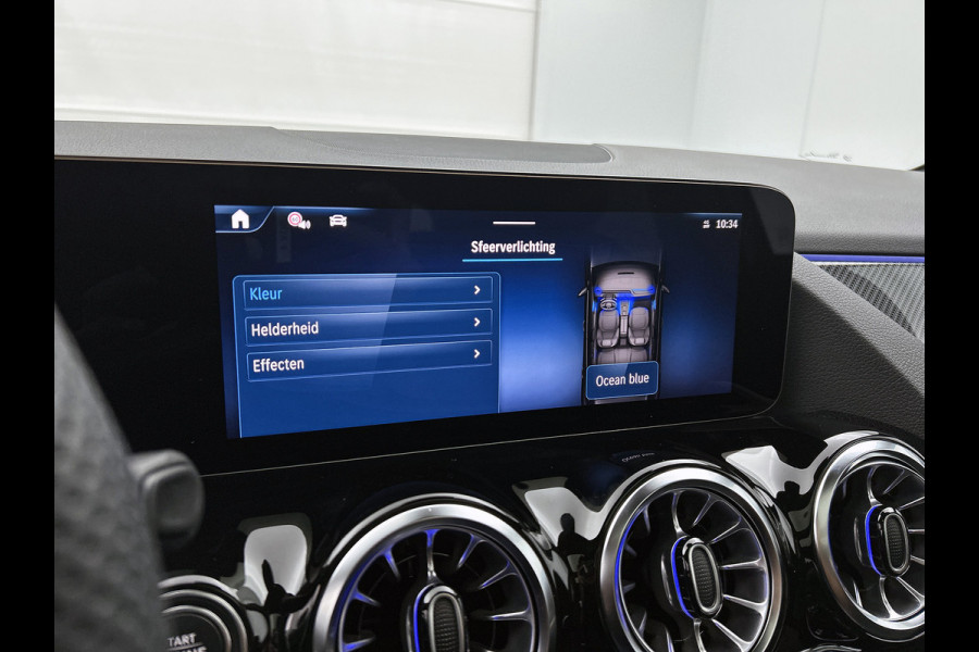 Mercedes-Benz GLA 250 e Business Solution AMG | Trekhaak | Parkeerpakket met achteruitrijcamera | EASY PACK achterklep | Spiegelpakket | Dodehoekassistent | Stoelverwarming voor | KEYLESS GO | Extra USB-poorten |