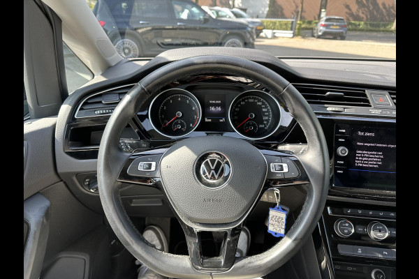 Volkswagen Touran 1.5 TSI Highline