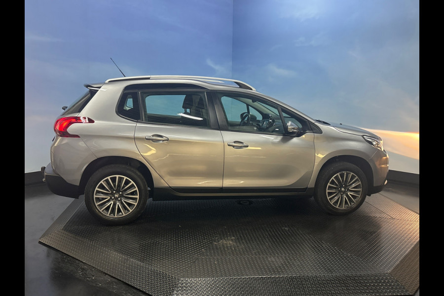 Peugeot 2008 1.2 PureTech Blue Lion Trekhaak, Carplay, Cruise