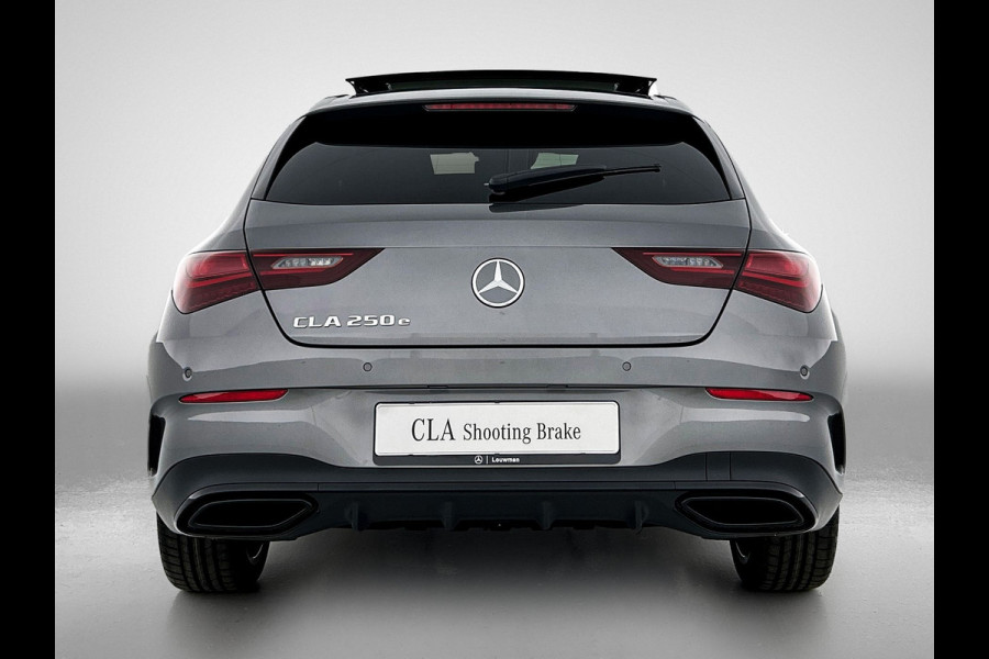 Mercedes-Benz CLA-Klasse Shooting Brake 250 e Business Solution AMG | Nightpakket | AMG Line Plus pakket | Parkeerpakket met 360°-camera | KEYLESS GO | Head-up display | Dodehoekassistent | Stoelverwarming voor | Licht- en zicht pakket |