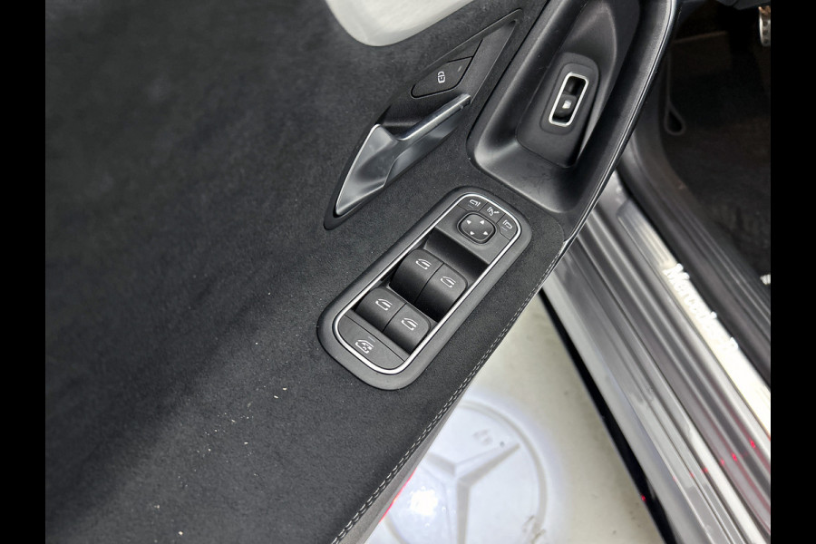 Mercedes-Benz CLA-Klasse Shooting Brake 250 e Business Solution AMG | Nightpakket | AMG Line Plus pakket | Parkeerpakket met 360°-camera | KEYLESS GO | Head-up display | Dodehoekassistent | Stoelverwarming voor | Licht- en zicht pakket |