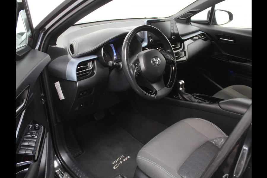 Toyota C-HR 2.0 Hybrid Business Plus CAMERA | CARPLAY | LED | TREKHAAK | LMV | STOELVERW | ADAPCRUISE | CLIMATE