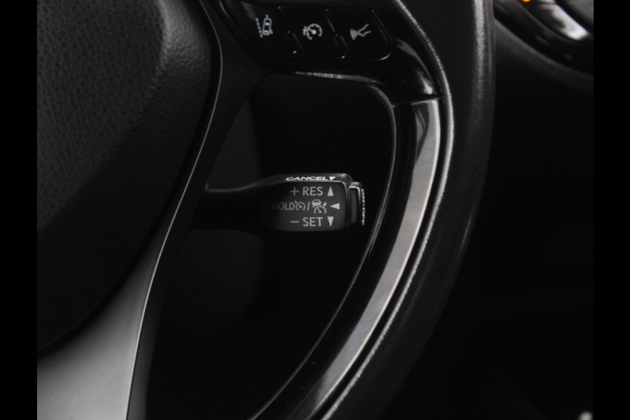 Toyota C-HR 2.0 Hybrid Business Plus CAMERA | CARPLAY | LED | TREKHAAK | LMV | STOELVERW | ADAPCRUISE | CLIMATE