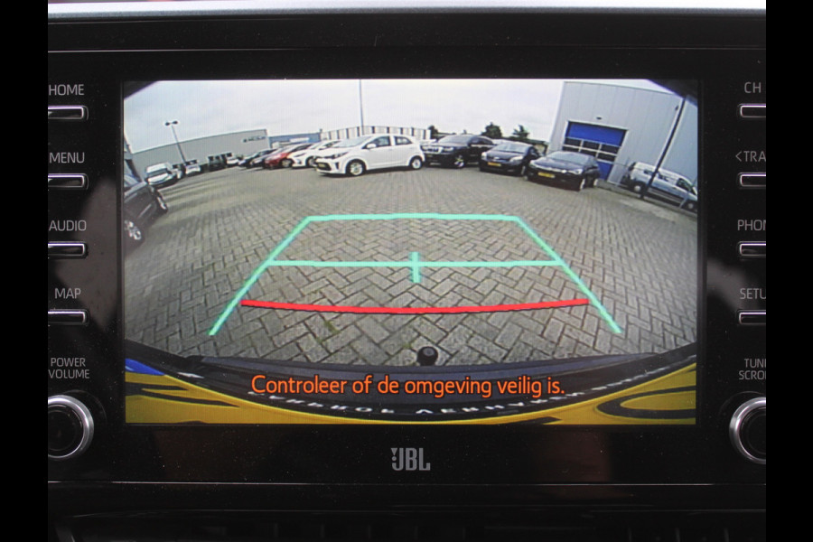 Toyota C-HR 2.0 Hybrid Business Plus CAMERA | CARPLAY | LED | TREKHAAK | LMV | STOELVERW | ADAPCRUISE | CLIMATE
