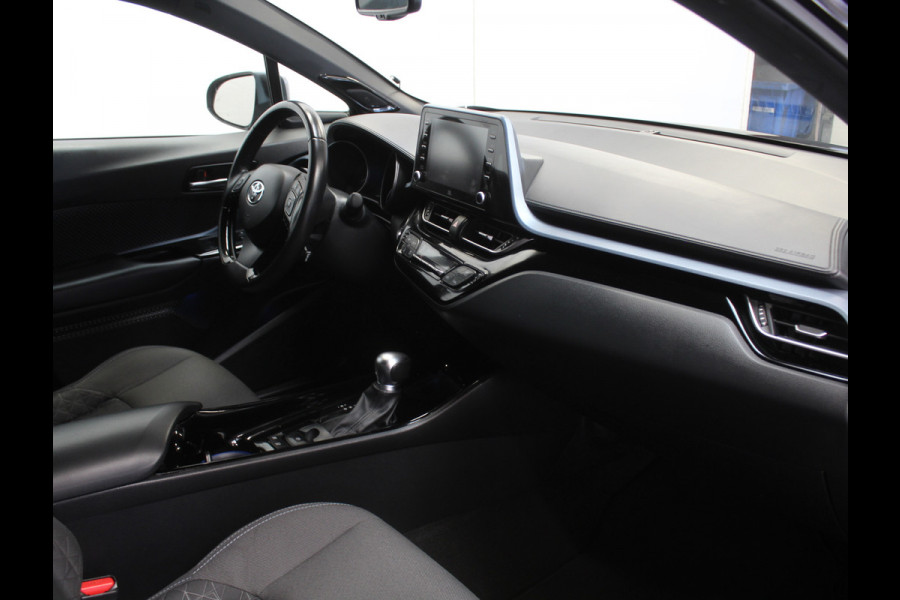Toyota C-HR 2.0 Hybrid Business Plus CAMERA | CARPLAY | LED | TREKHAAK | LMV | STOELVERW | ADAPCRUISE | CLIMATE