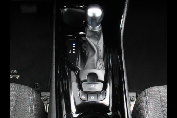 Toyota C-HR 2.0 Hybrid Business Plus CAMERA | CARPLAY | LED | TREKHAAK | LMV | STOELVERW | ADAPCRUISE | CLIMATE