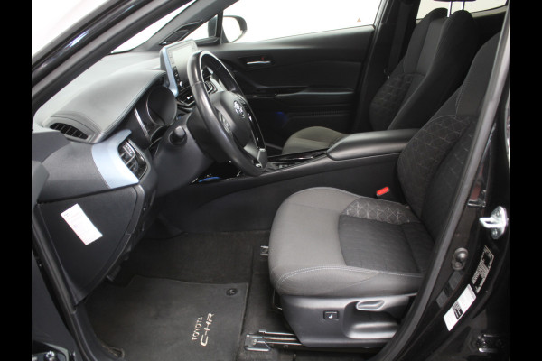 Toyota C-HR 2.0 Hybrid Business Plus CAMERA | CARPLAY | LED | TREKHAAK | LMV | STOELVERW | ADAPCRUISE | CLIMATE