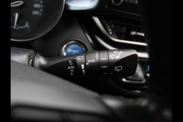 Toyota C-HR 2.0 Hybrid Business Plus CAMERA | CARPLAY | LED | TREKHAAK | LMV | STOELVERW | ADAPCRUISE | CLIMATE